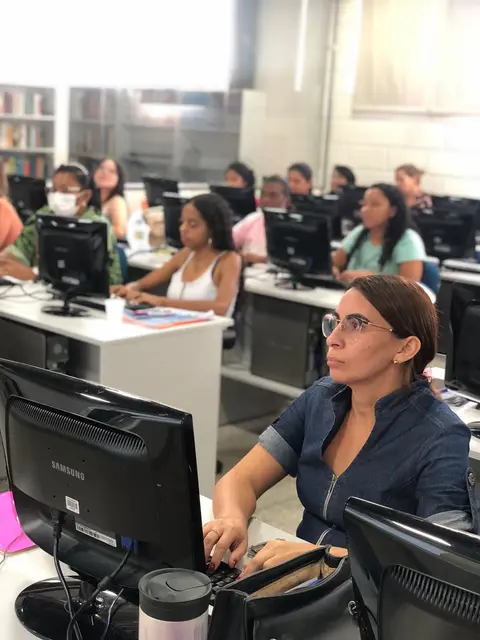 Curso de Informática Básica para mulheres, foto 2