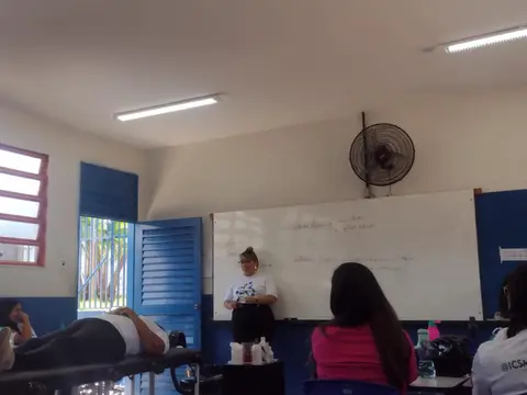 Aula e palestra de empreendedorismo no Centro Educacional 416, foto 2