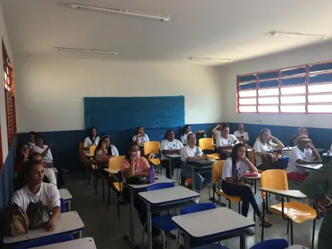 Aula e palestra de empreendedorismo no Centro Educacional 416, foto 4